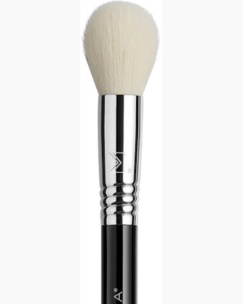 F76 Chiseled Cheek™ Brush
